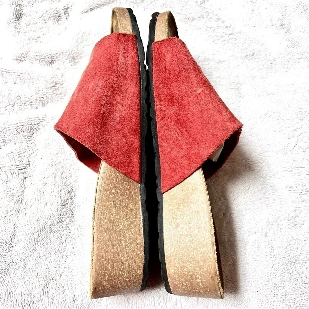 A. GIANNETTI Made in Italy suede leather red Slide Sandals Womens size 8 - Picture 5 of 9